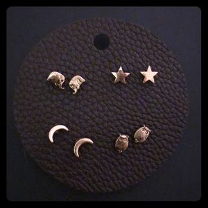 NEW 4 Pairs of Earrings